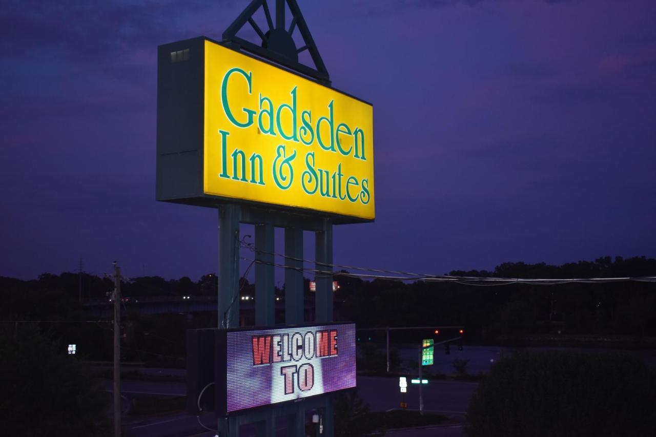 Gadsden Inn And Suites Exterior photo